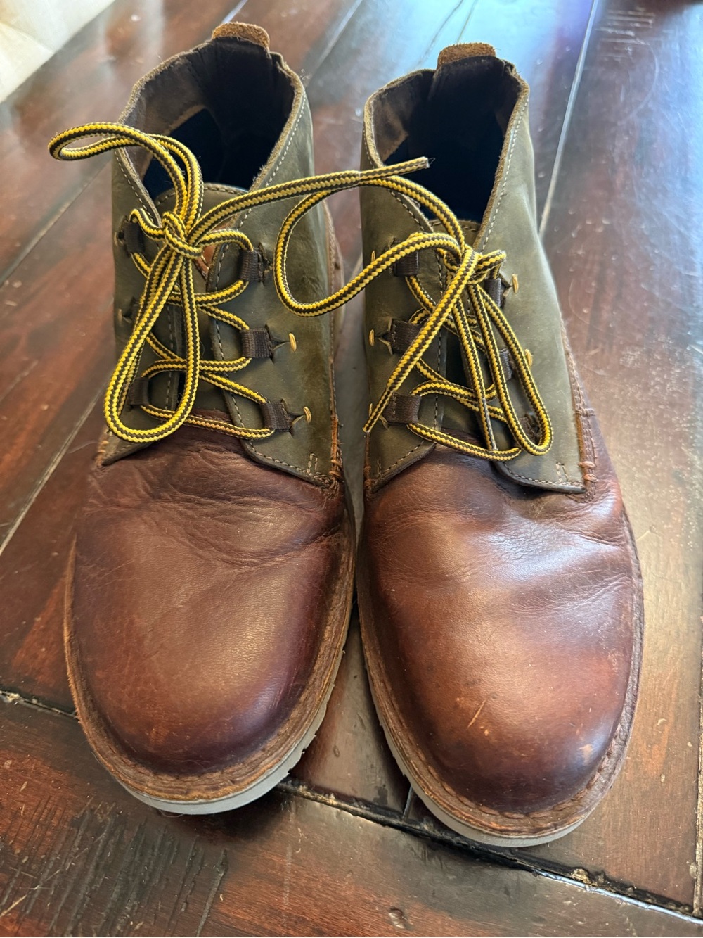 Clarks Shacre II Run Men’s 9.5 Olive Brown Leather Chukka Boots
